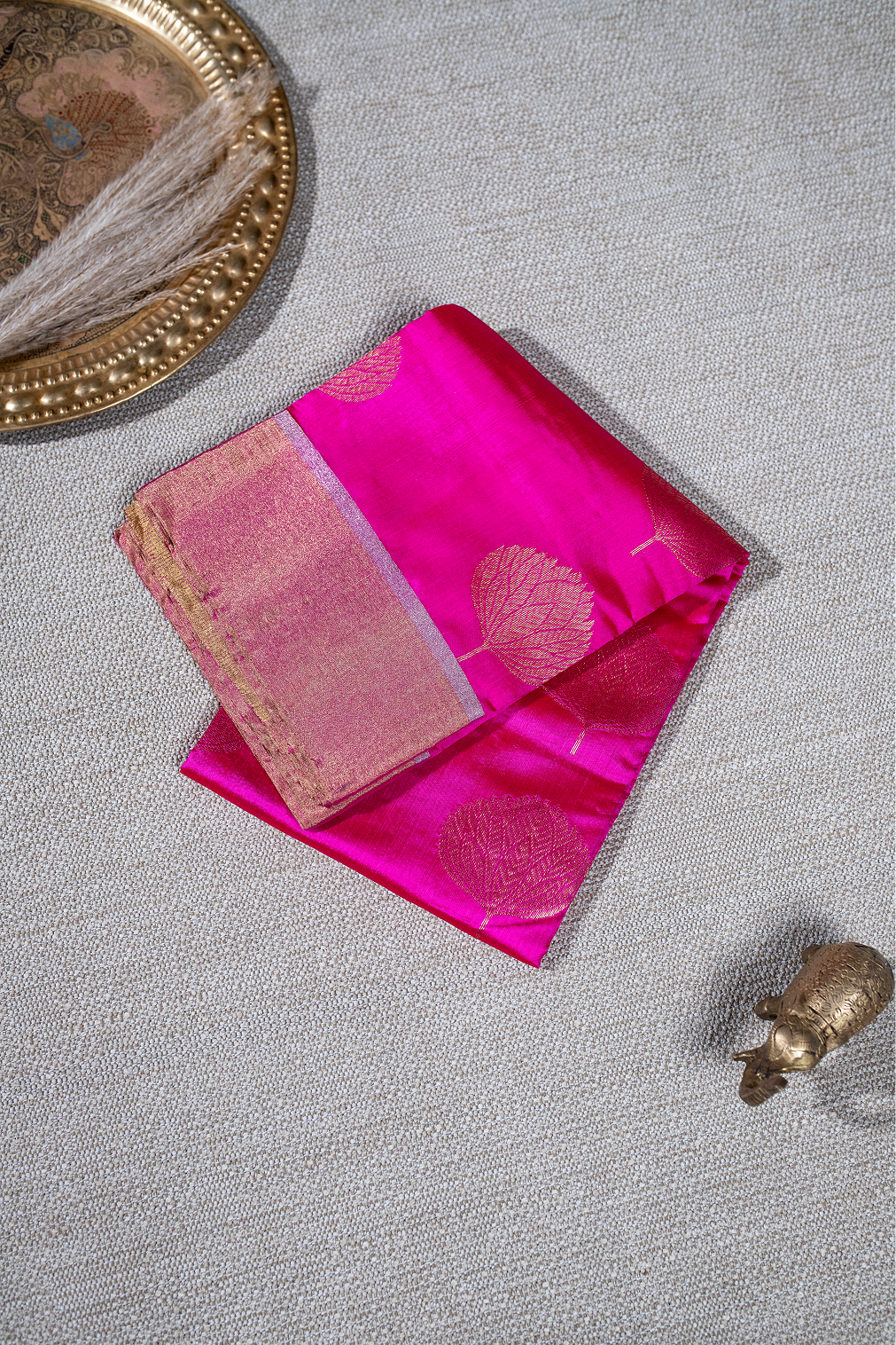 Pink Petal Pattu