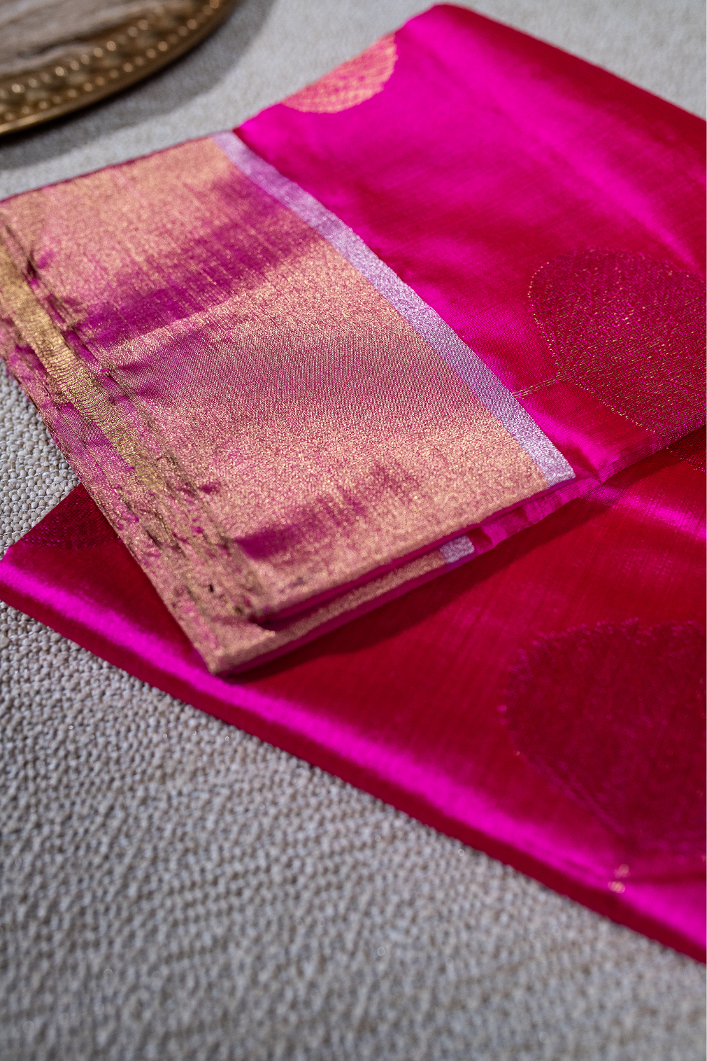 Pink Petal Pattu