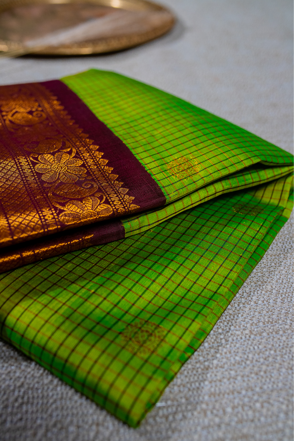 Lime green & Maroon gadwal pattu
