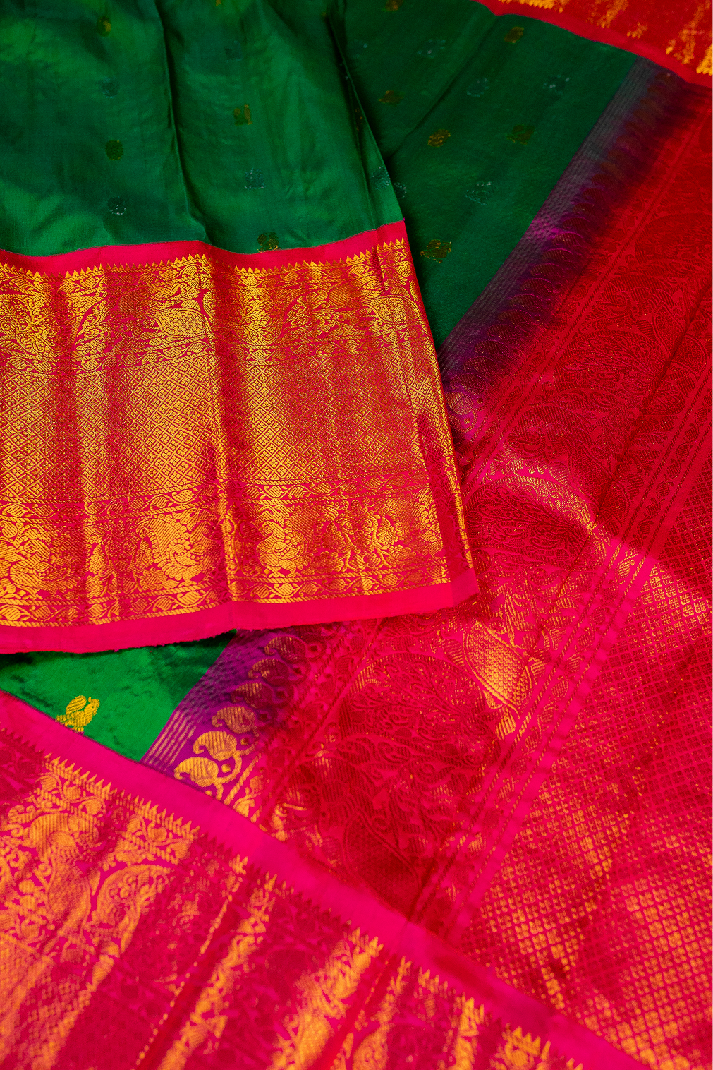 Green & Pink Gadwal Pattu