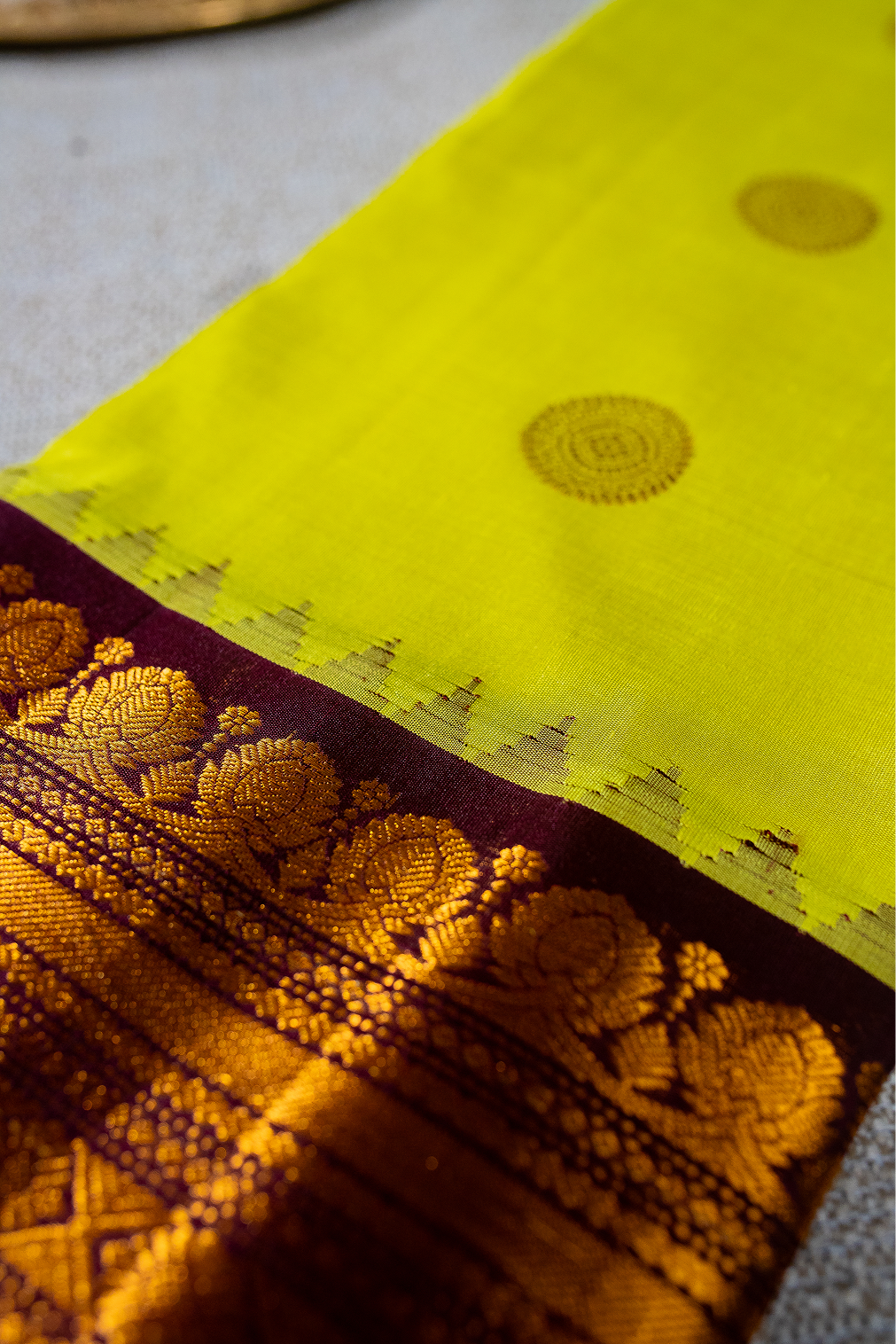 Lime yellow &Maroon Gadwal Pattu