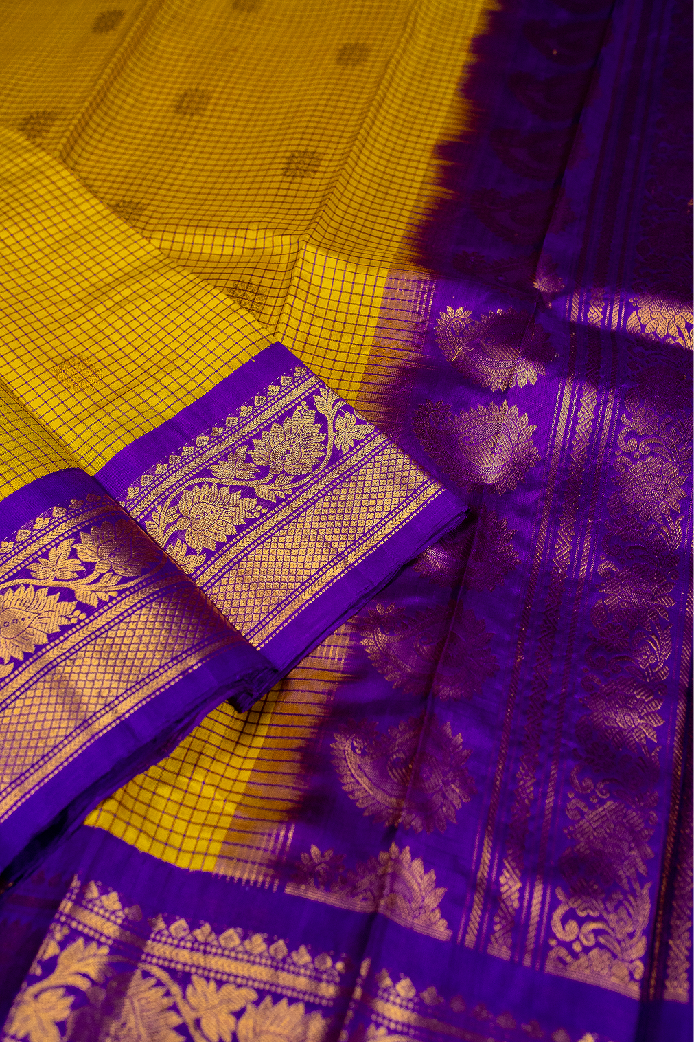 Citrine yellow& Purple Gadwal Pattu