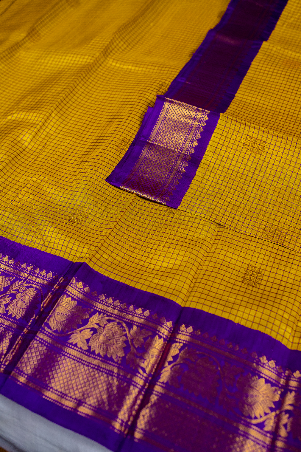 Citrine yellow& Purple Gadwal Pattu